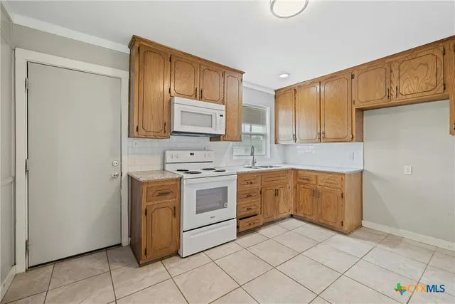 $1,200 | 810 Crockett Drive, Killeen, TX 76541