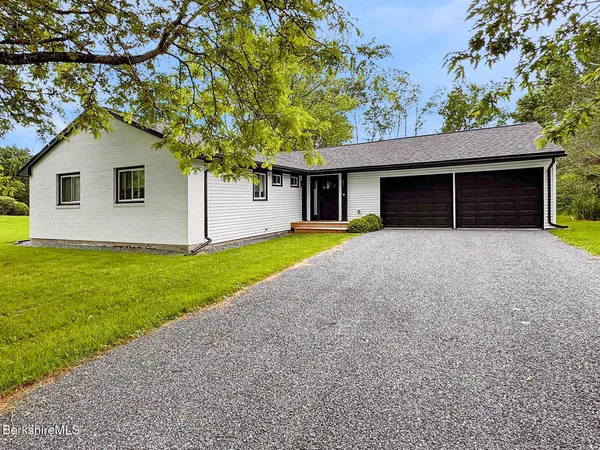 $599,000 | 73 Candlewood Drive, Williamstown, MA 01267