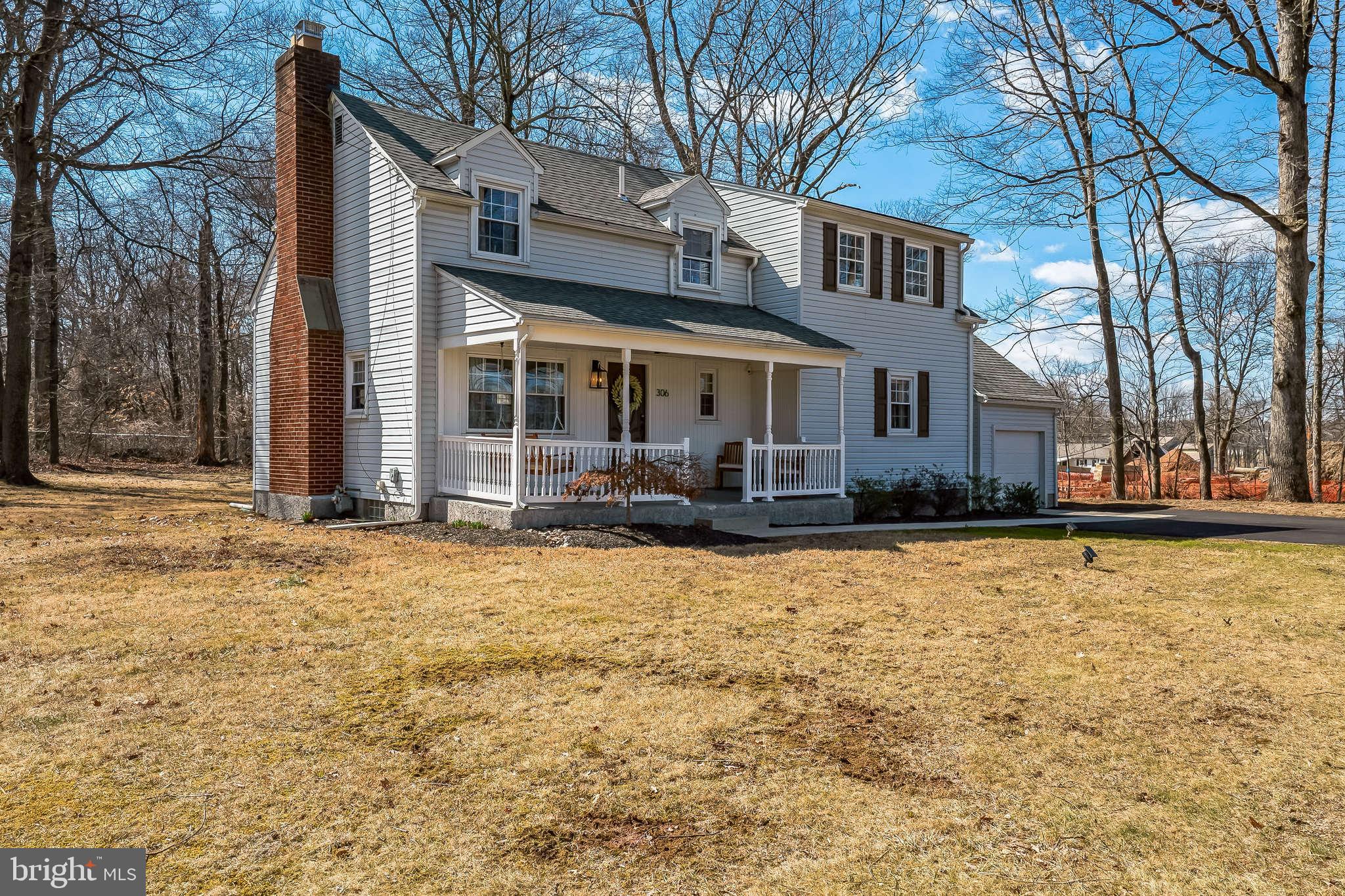 a front view of house with yard