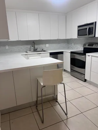 $2,750 | 16300 Golf Club Road, Unit 216, Weston, FL 33326