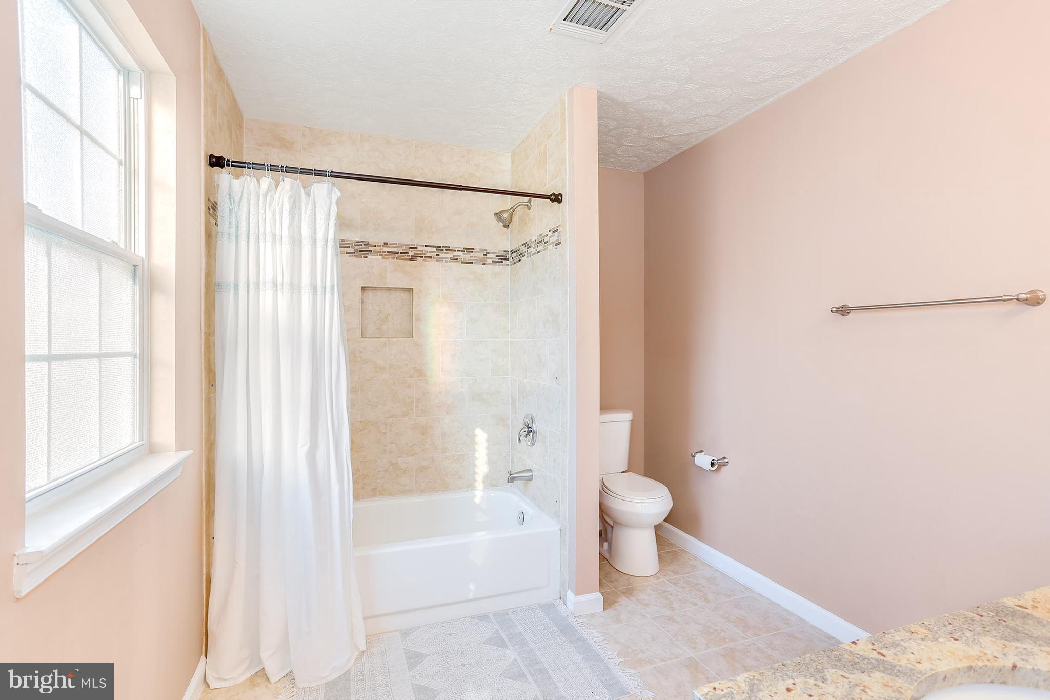 6454 Forest Road Cheverly, MD 20785 - Photo 17 of 30 Bath (Master)