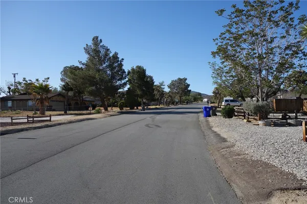 $1,650 | 7384 Elata Avenue, Yucca Valley, CA 92284