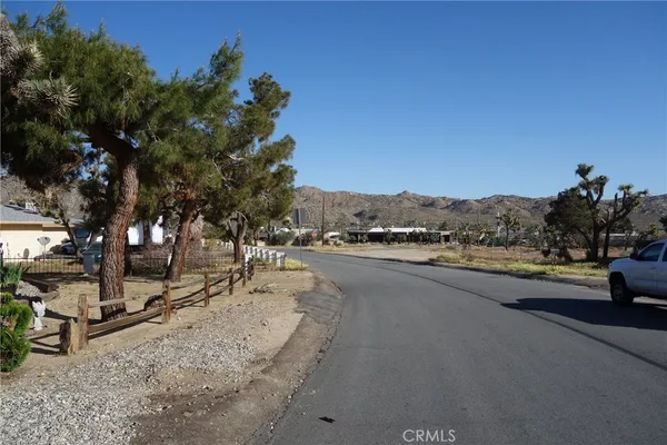 $1,650 | 7384 Elata Avenue, Yucca Valley, CA 92284