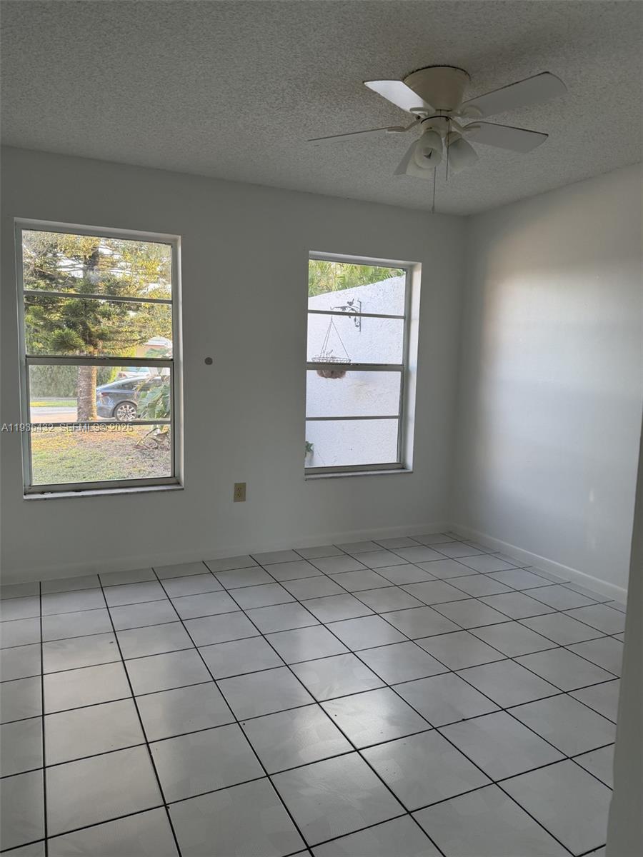 16227 Southwest 305th Street Homestead, FL 33033 - Photo 9 of 10 3