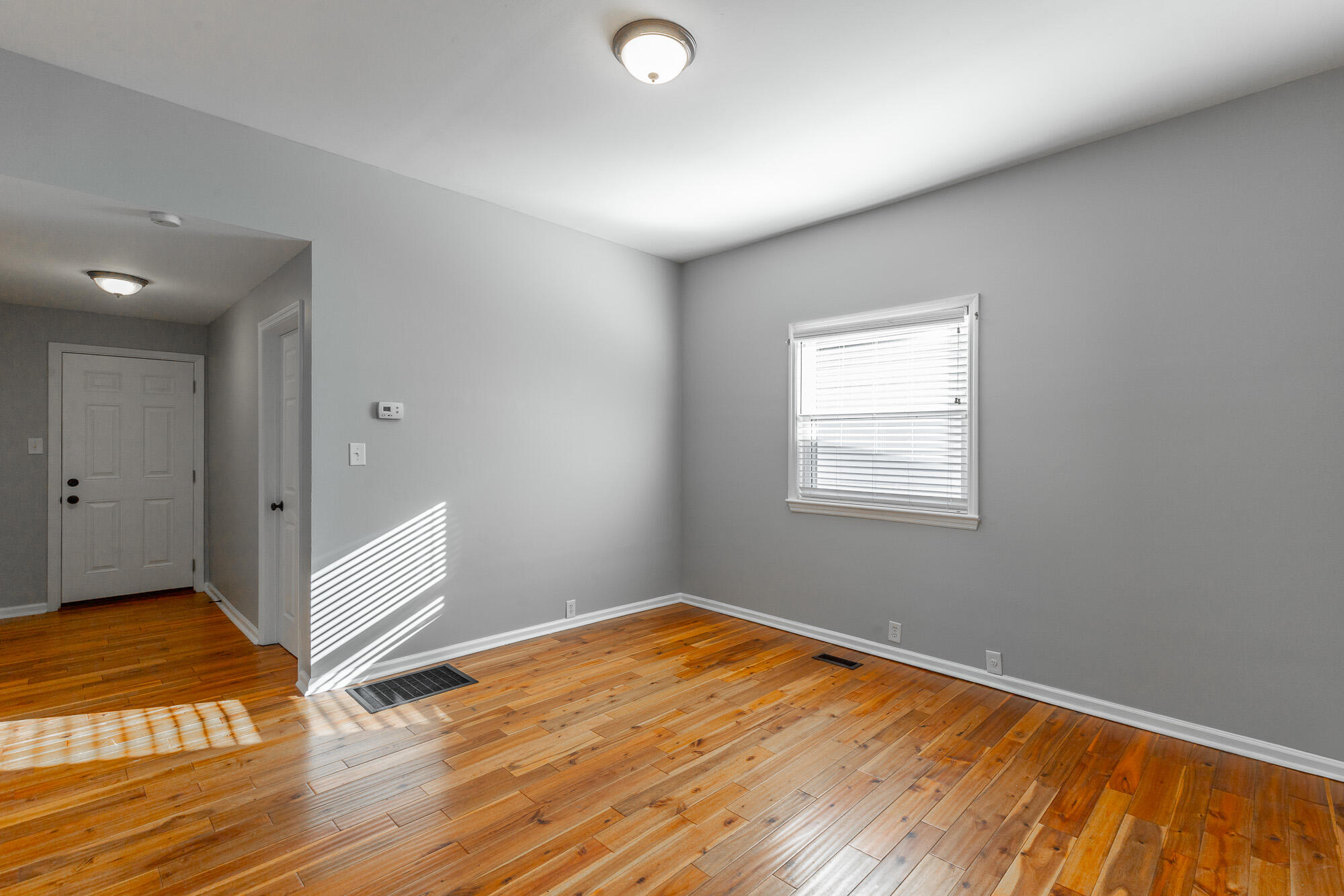 1908 Cleveland Avenue Chattanooga, TN 37404 - Photo 8 of 39 1908 Cleveland Avenue HD-14
