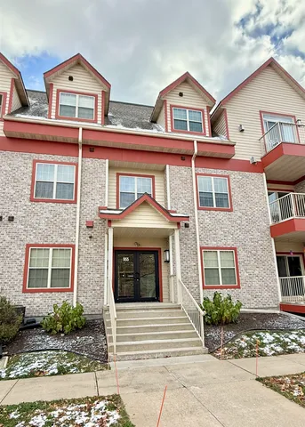 $259,900 | 955 Liberty Boulevard, Unit 104, Sun Prairie, WI 53590