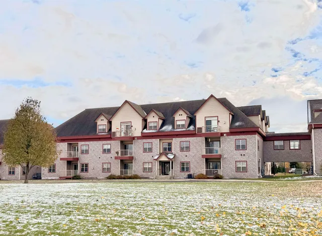 $259,900 | 955 Liberty Boulevard, Unit 104, Sun Prairie, WI 53590