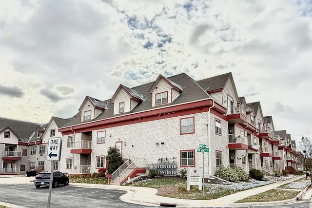 $259,900 | 955 Liberty Boulevard, Unit 104, Sun Prairie, WI 53590