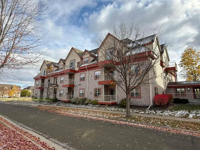 $269,900 | 955 Liberty Boulevard, Unit 104, Sun Prairie, WI 53590