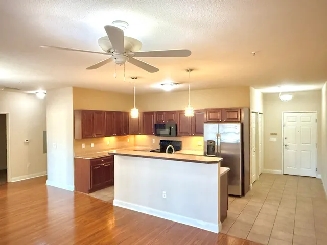 $259,900 | 955 Liberty Boulevard, Unit 104, Sun Prairie, WI 53590