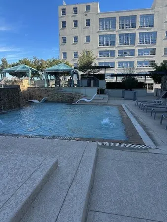 $2,700 | 2600 West 7th Street, Unit 2612, Fort Worth, TX 76107