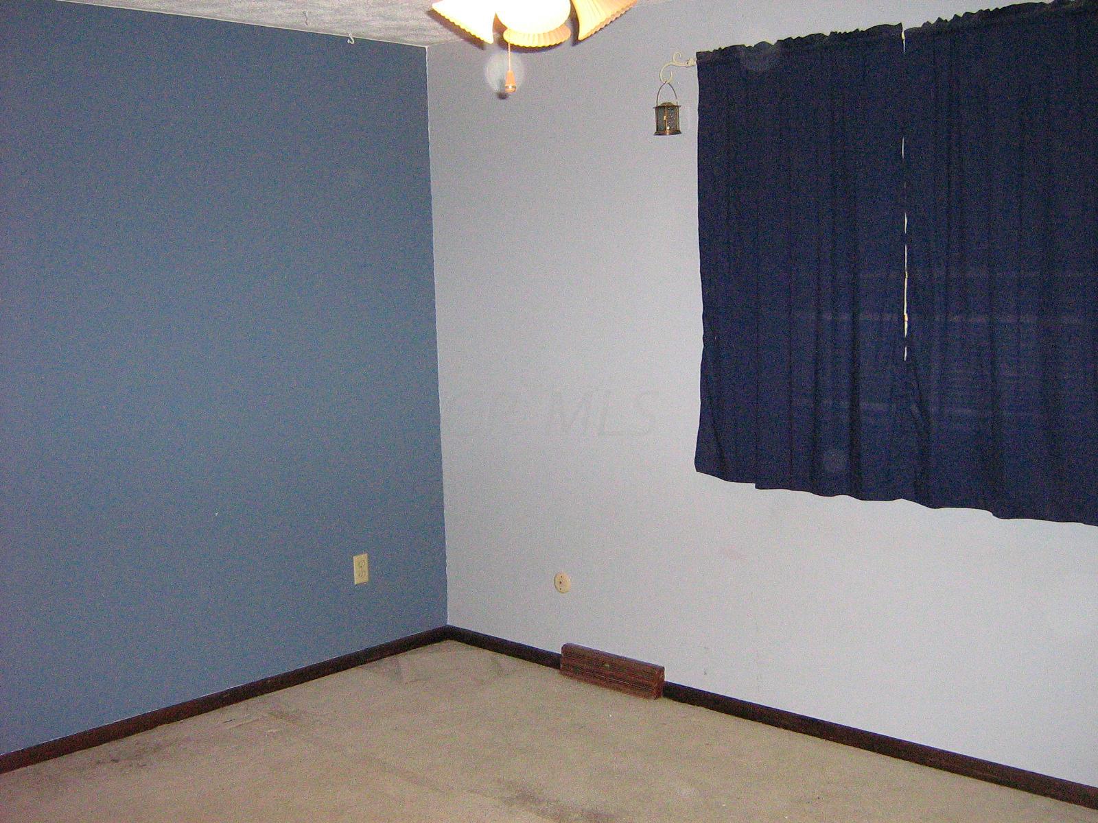 318 Watling Road Columbus, OH 43230 - Photo 2 of 9