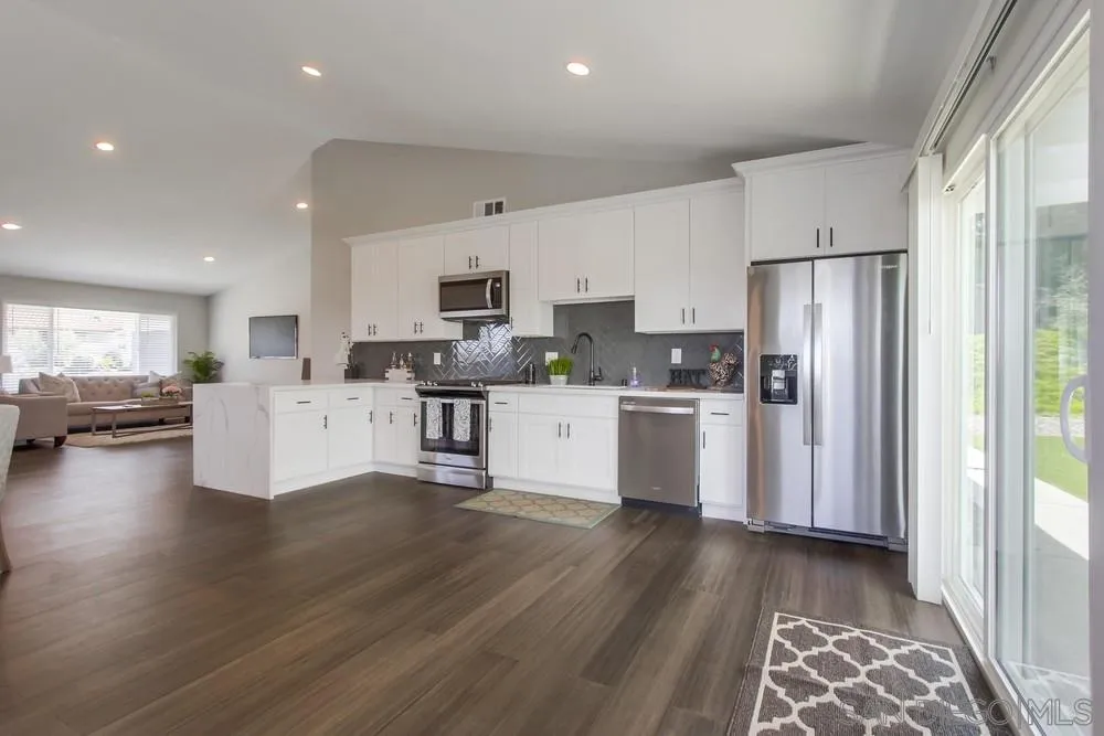 17212 Matinal Road San Diego, CA 92127 - Photo 8 of 25 Gallery Image 8