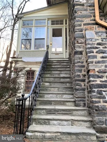 $2,300 | 2 Montgomery Avenue, Unit 2B, Bala Cynwyd, PA 19004
