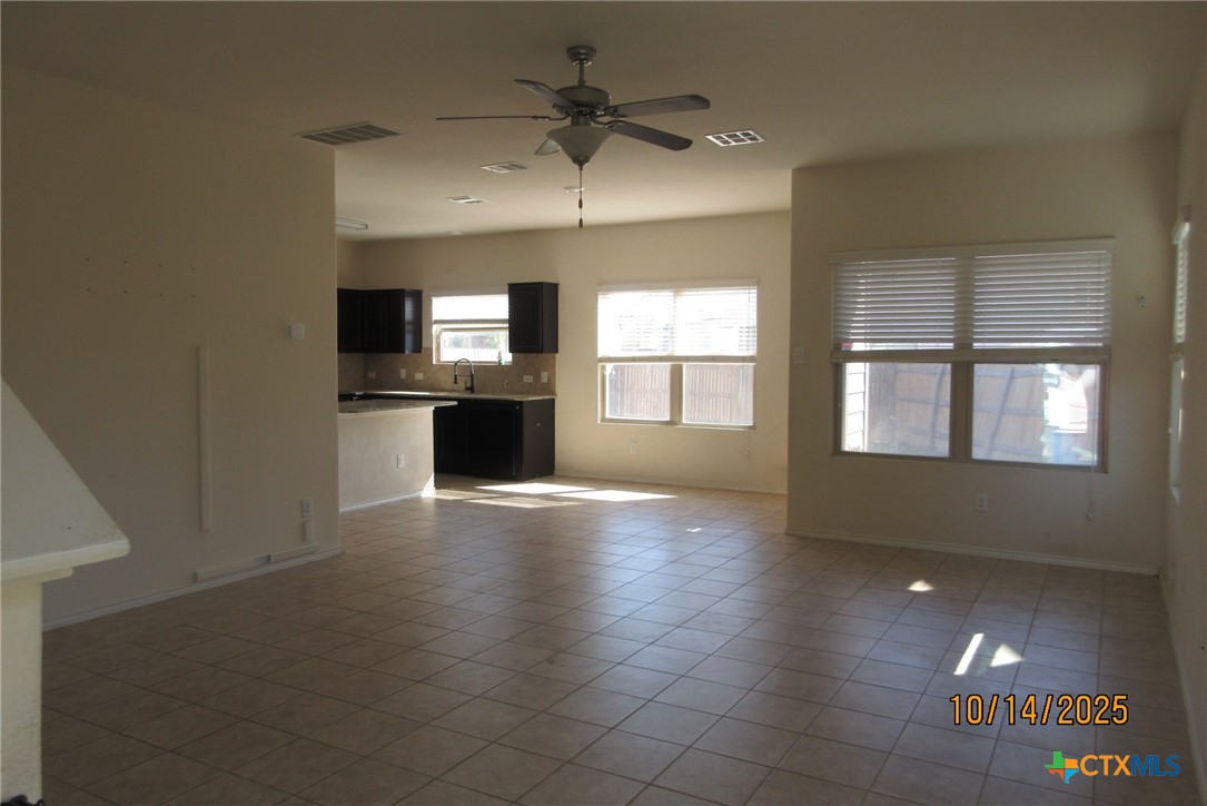 117 Open Sky Way, Unit 4D Jarrell, TX 76537 - Photo 6 of 36
