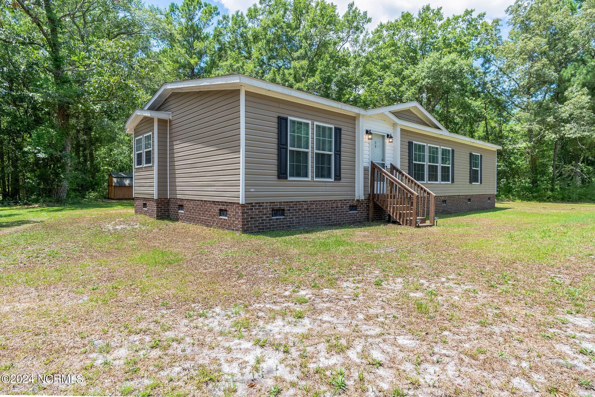 10320 Neuse Road Grantsboro, NC 28529 - Photo 10 of 55 Front