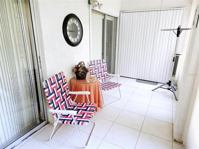 $2,600 | 3528 Lake Bayshore Drive, Unit 115, Bradenton, FL 34205