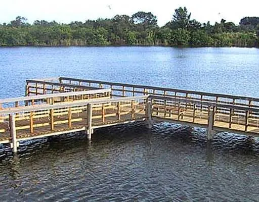 $2,600 | 3528 Lake Bayshore Drive, Unit 115, Bradenton, FL 34205