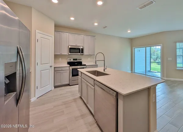 $2,350 | 477 Albany Bay Boulevard, St. Johns, FL 32259