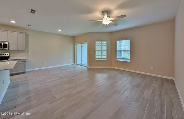 $2,350 | 477 Albany Bay Boulevard, St. Johns, FL 32259