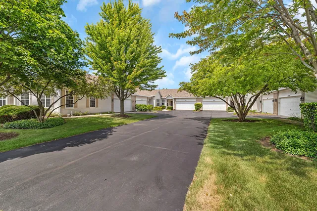 $239,900 | 1592 Cadillac Circle, Romeoville, IL 60446