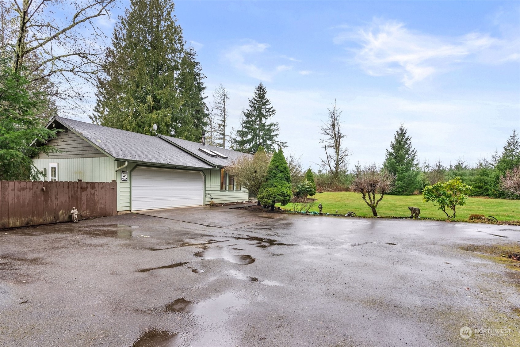 684 Nevil Road Winlock, WA 98596 - Photo 3 of 26 a view of a out door of a house