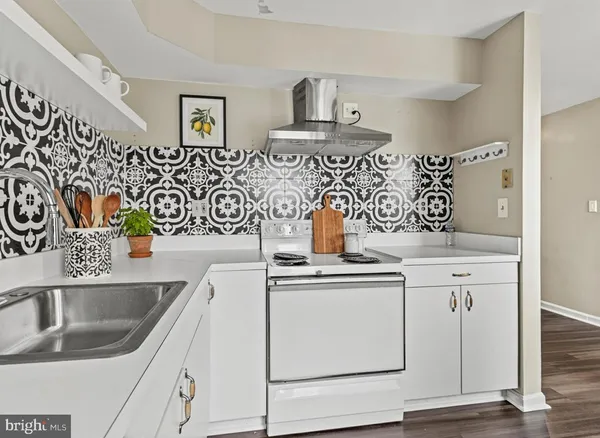 $2,200 | 911 South Charles Street, Unit 409, Baltimore, MD 21230