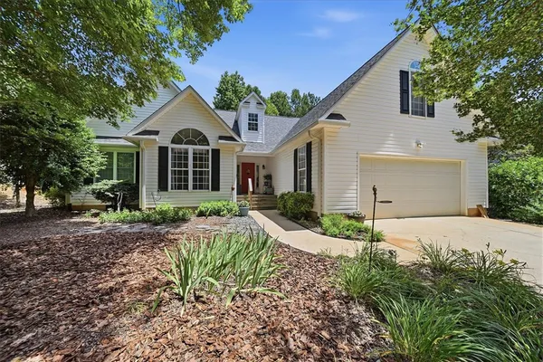 $315,000 | 14057 East Camelia Lane, Seneca, SC 29678