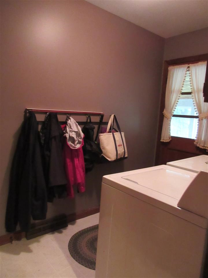 21 Carriage Road Bethlehem, NY 12054 - Photo 14 of 25 Photo 14