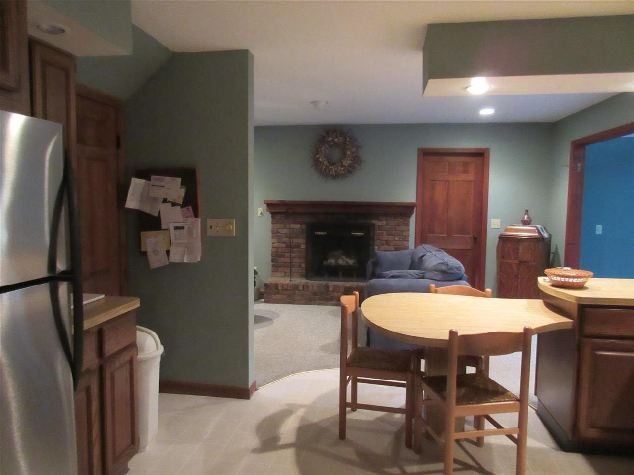 21 Carriage Road Bethlehem, NY 12054 - Photo 7 of 25 Photo 7