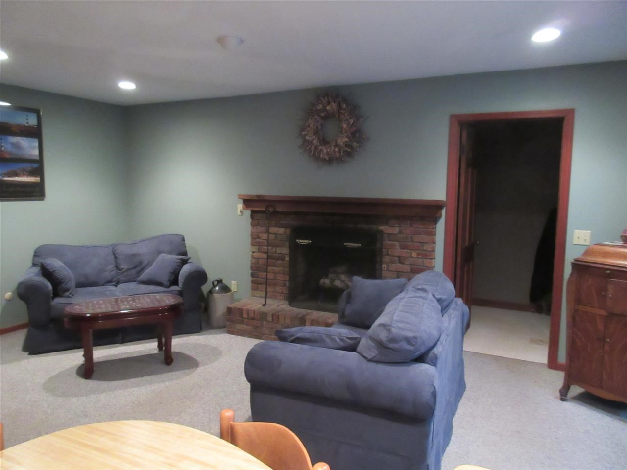 21 Carriage Road Bethlehem, NY 12054 - Photo 8 of 25 Photo 8
