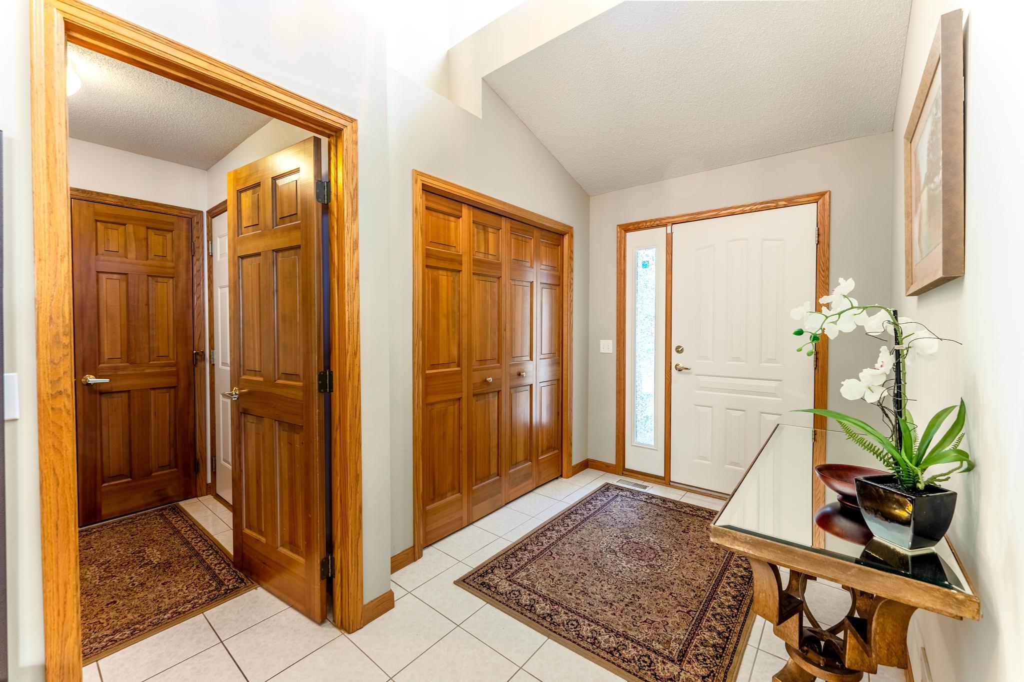 3022 Highpointe Curve Roseville, MN 55113 - Photo 14 of 38