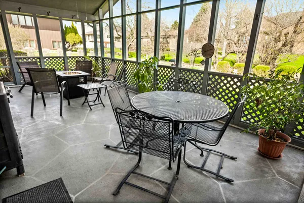 $410,000 | 2203 Oakwood Avenue, Bloomington, IL 61704