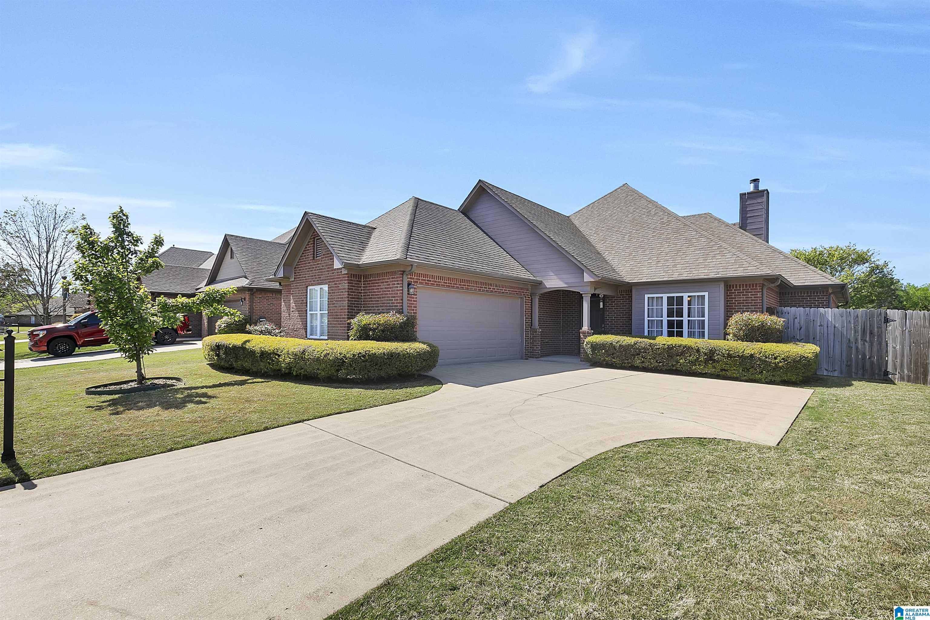 283 Creekside Lane Pelham, AL 35124 - Photo 3 of 35