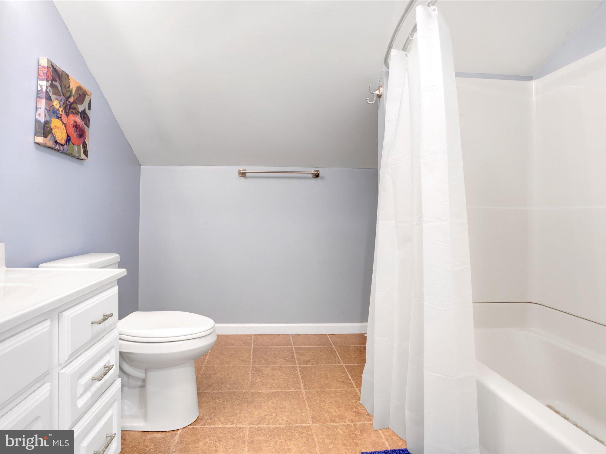 15 James Road Reinholds, PA 17569 - Photo 21 of 34 Full Bath