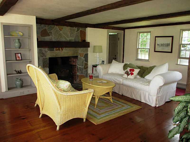 54 Worster Road Eliot, ME 03903 - Photo 3 of 20 Living Room.