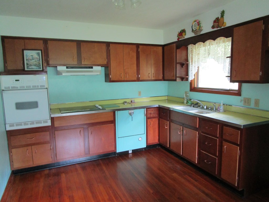 975 Patchel Run Road Franklin, PA 16323 - Photo 4 of 15 Gallery Image 4