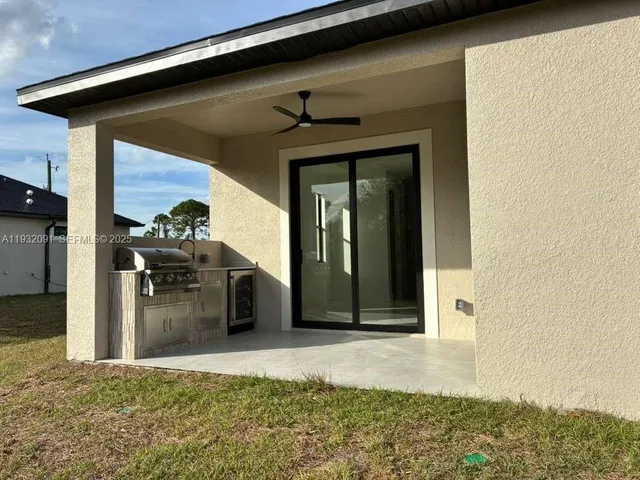 $349,000 | 5012 Tradewinds Circle, LaBelle, FL 33935