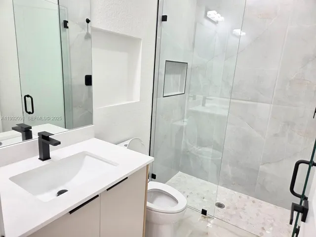 $349,000 | 5012 Tradewinds Circle, LaBelle, FL 33935