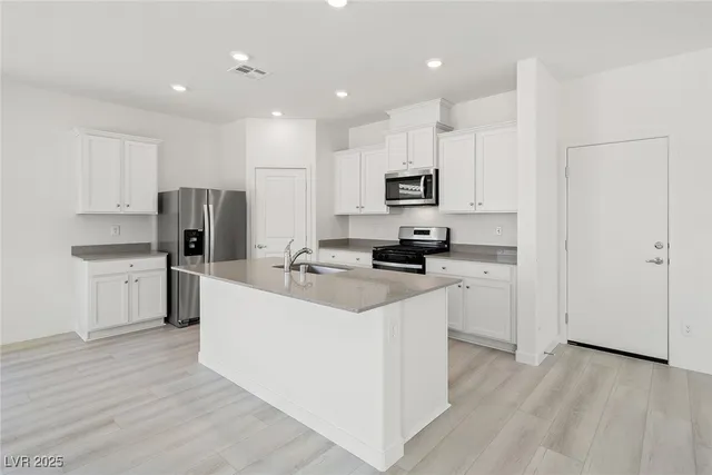 $466,900 | 6793 Magnolia River Avenue, Las Vegas, NV 89156