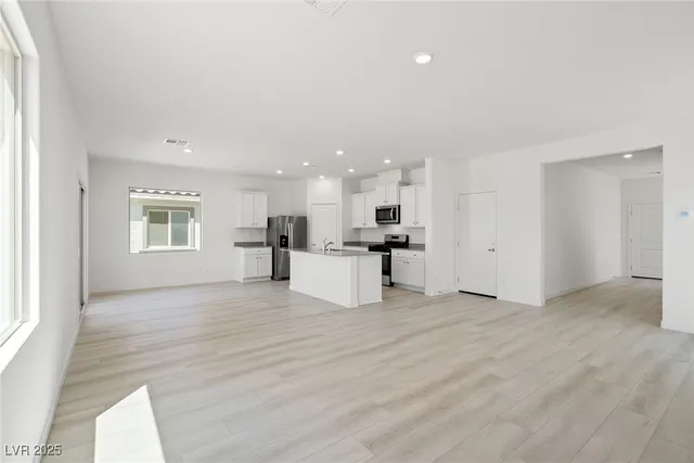 $466,900 | 6793 Magnolia River Avenue, Las Vegas, NV 89156