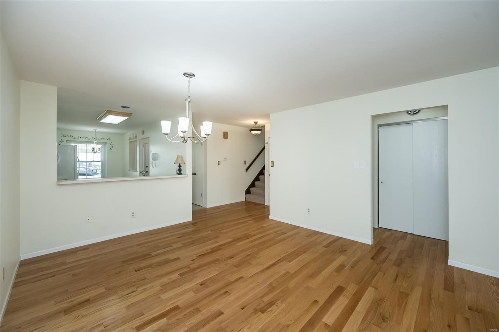 178 Cascade Cir Drive Ballwin, MO 63021 - Photo 11 of 41