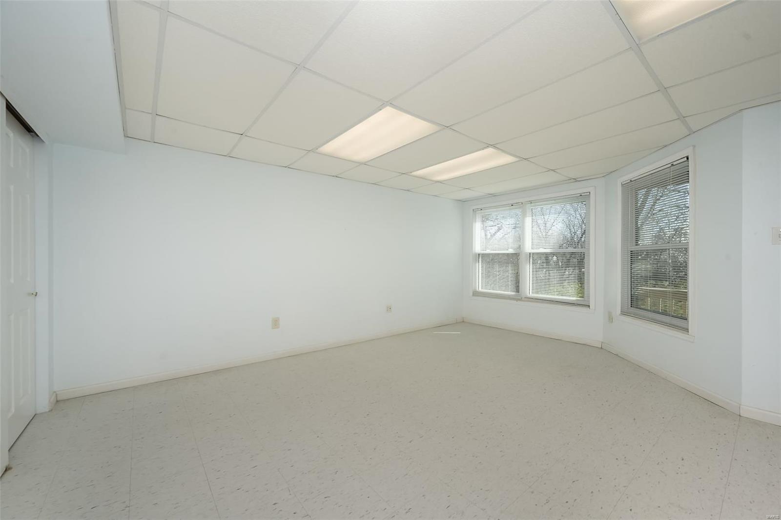 178 Cascade Cir Drive Ballwin, MO 63021 - Photo 32 of 41