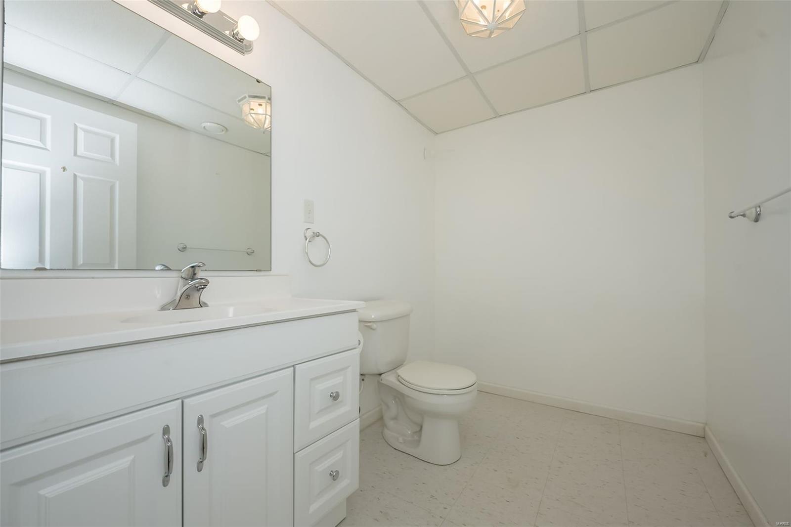 178 Cascade Cir Drive Ballwin, MO 63021 - Photo 34 of 41