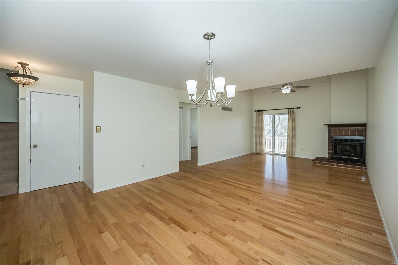 178 Cascade Cir Drive Ballwin, MO 63021 - Photo 10 of 41