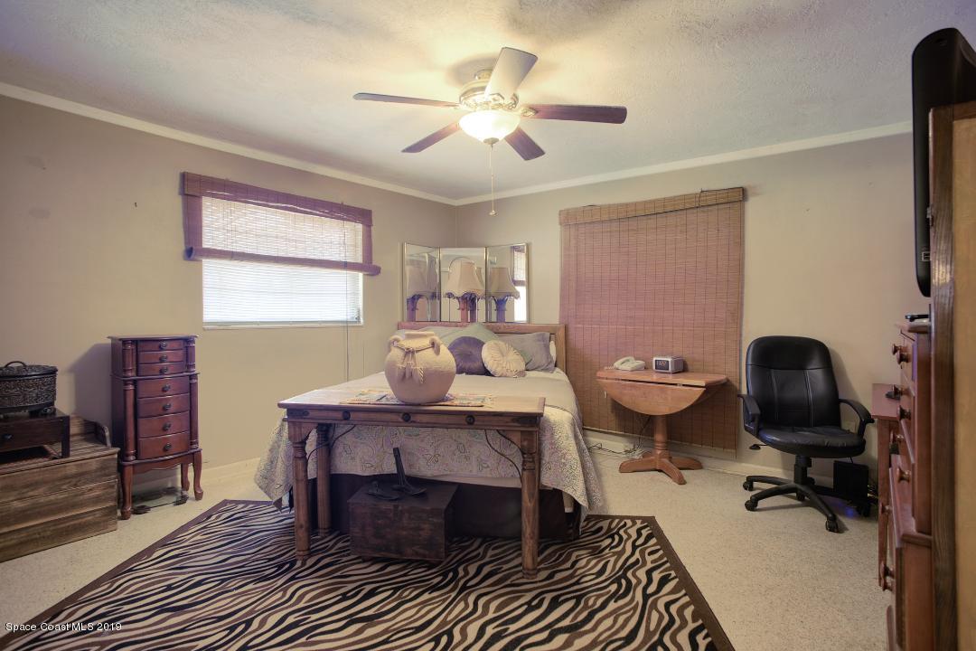 160 Richards Road Melbourne Beach, FL 32951 - Photo 6 of 13 Master Bedroom