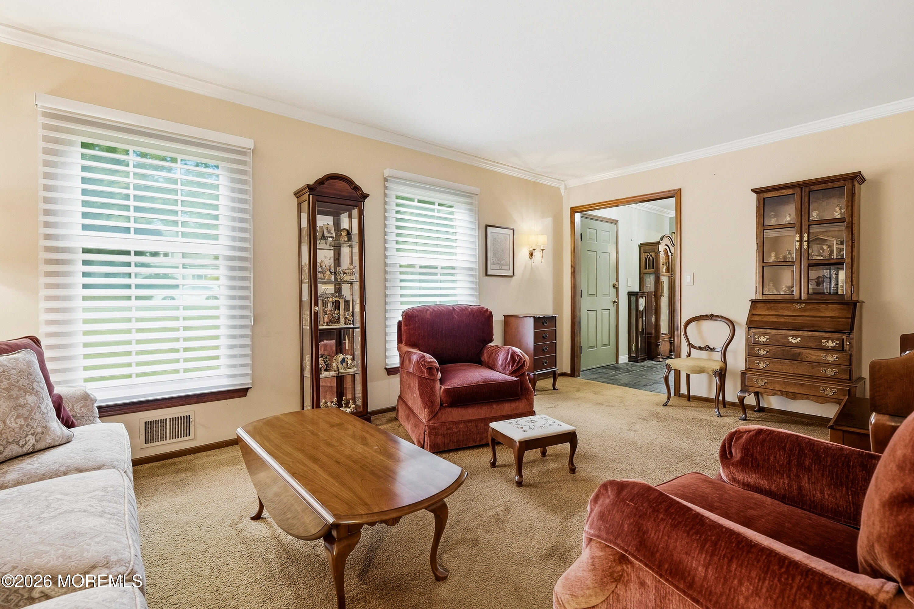 11 Raven Road Colts Neck, NJ 07722 - Photo 12 of 57 035
