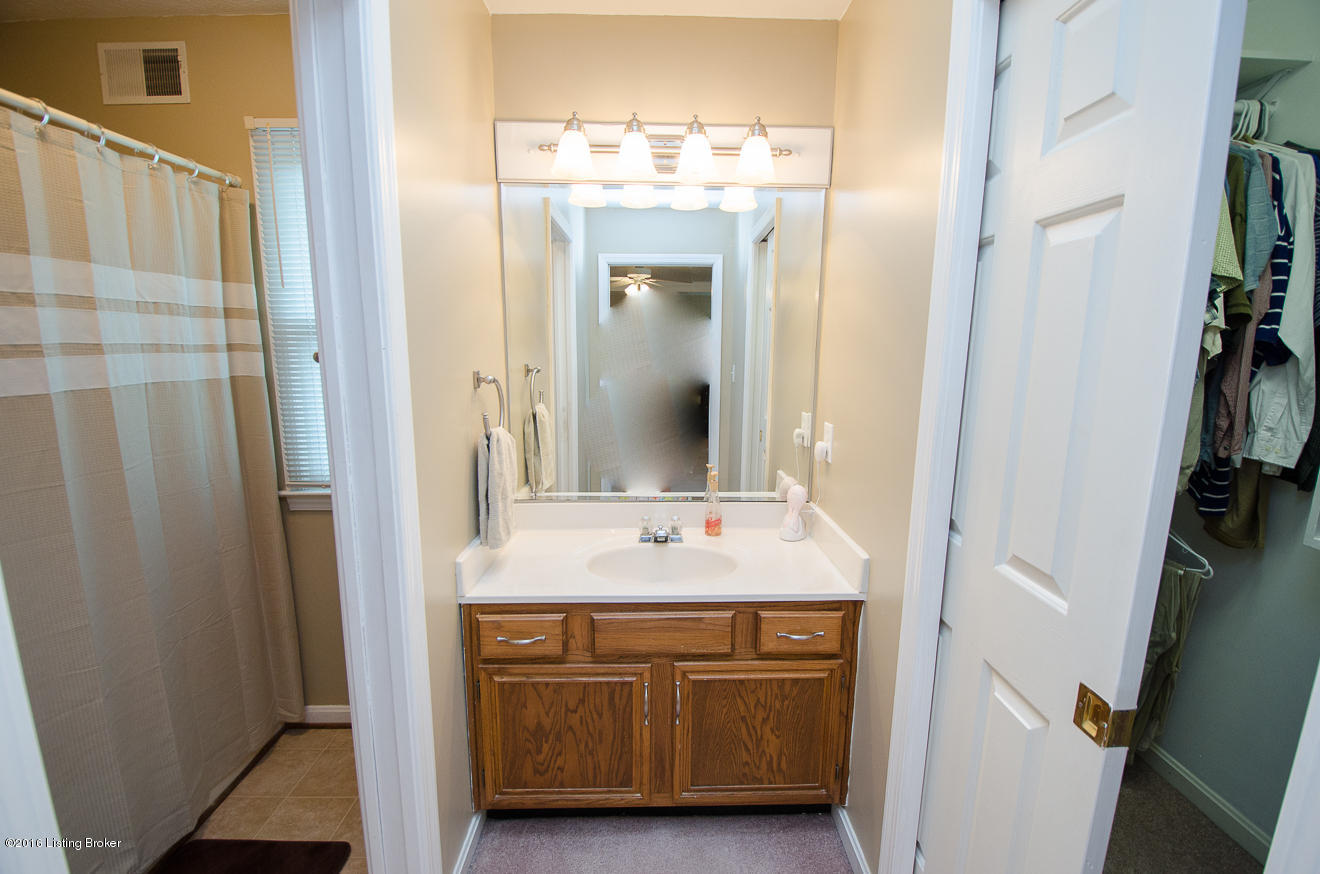 10410 Vantage Road Louisville, KY 40299 - Photo 28 of 43 Vantage-44