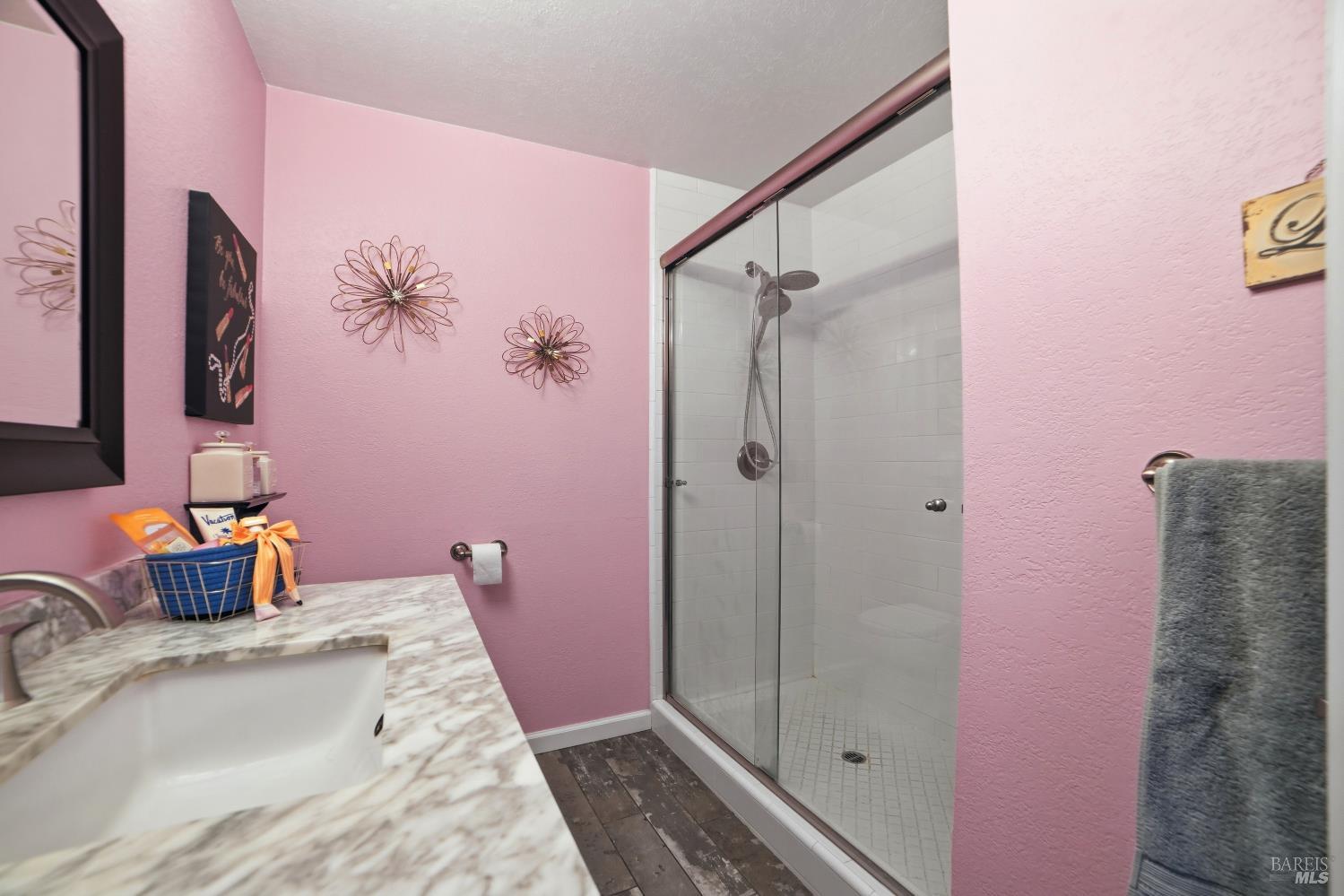 2521 Vallejo Street Santa Rosa, CA 95405 - Photo 24 of 36