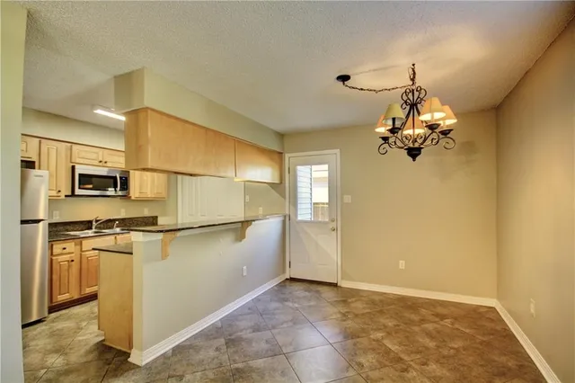 $125,000 | 717 Heavens Drive, Unit 4, Mandeville, LA 70471